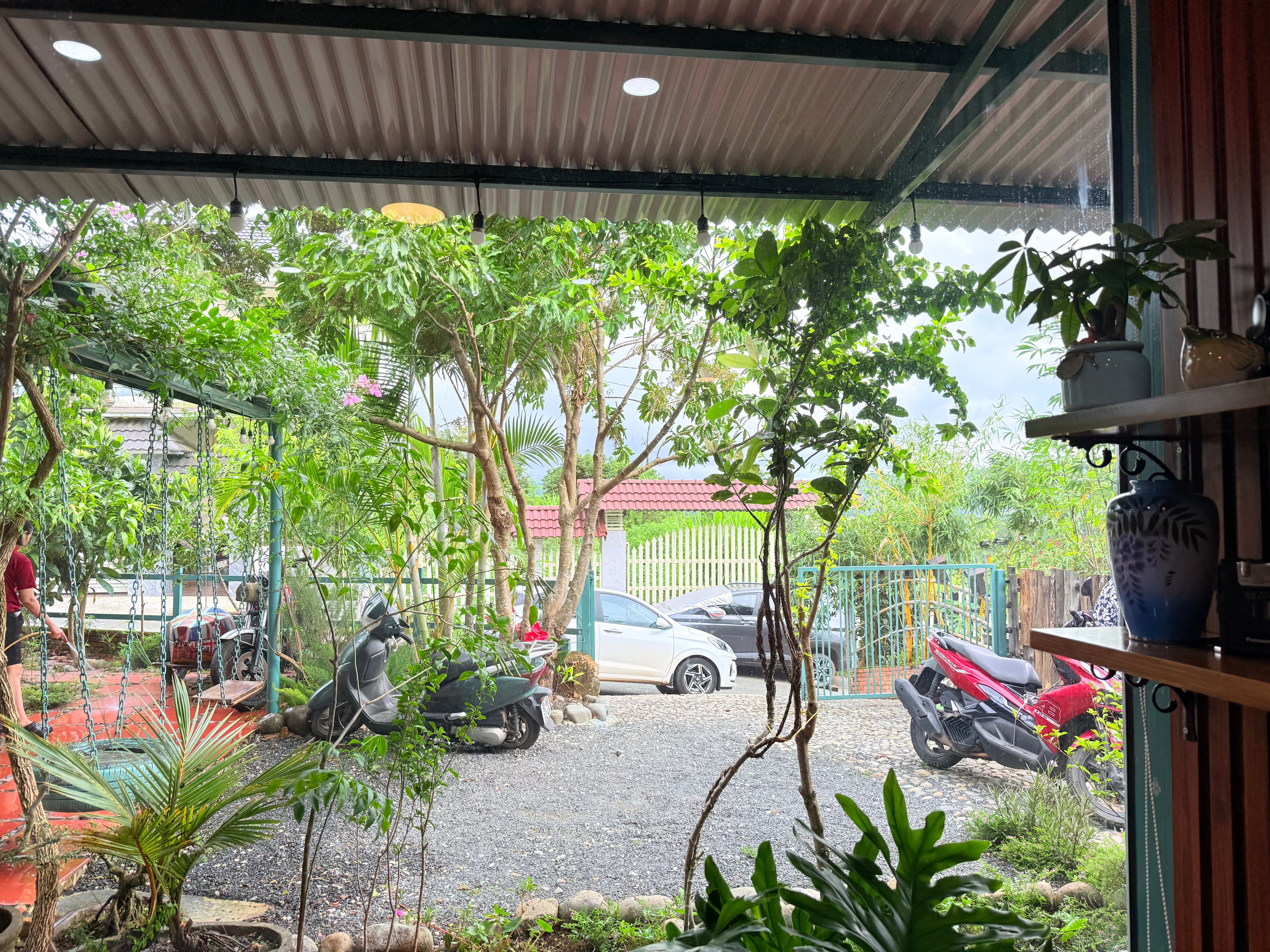 Yards with room to park and breathe